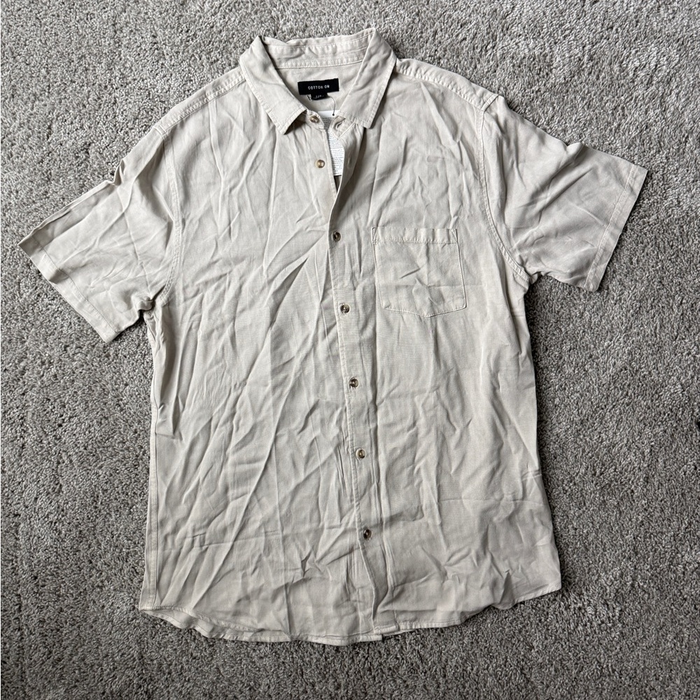 Cotton On Men's Light Tan Short Sleeve Shirt, Size Large
